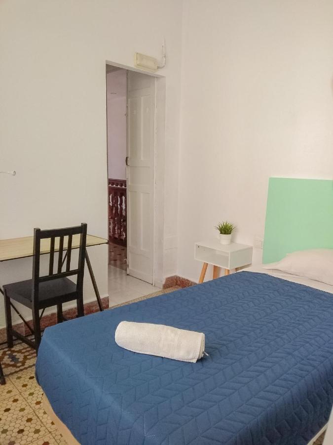 Barbatuke Bed & Bike Hostel มาลากา ภายนอก รูปภาพ