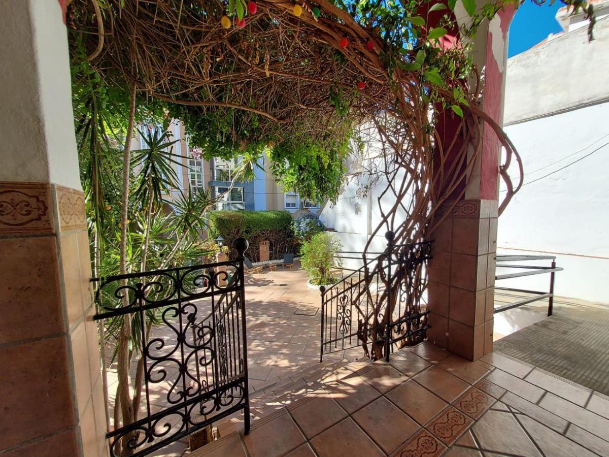 Barbatuke Bed & Bike Hostel มาลากา ภายนอก รูปภาพ